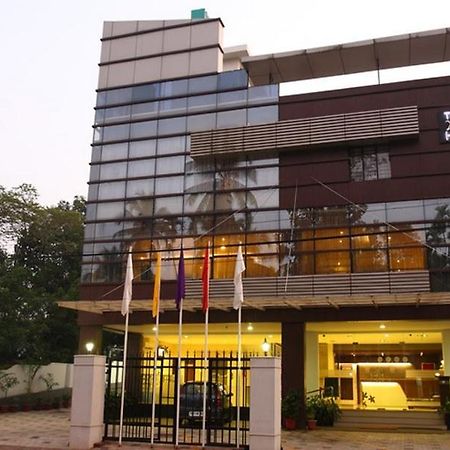 Hotel Monarch Кожикоде Экстерьер фото